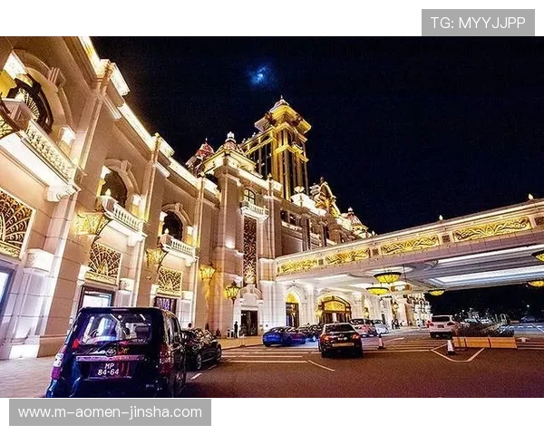 澳门百老汇项目的投资背景与未来规划，探索其在澳门旅游业中的重要地位
